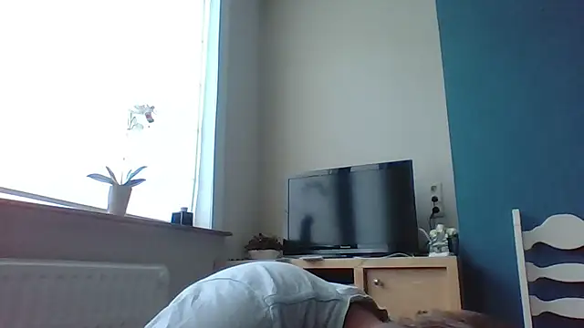 Snapshot of bertolini chatting on October 30, 2025, 8:12 am bertolini online show from October 30, 2025, 8:12 am