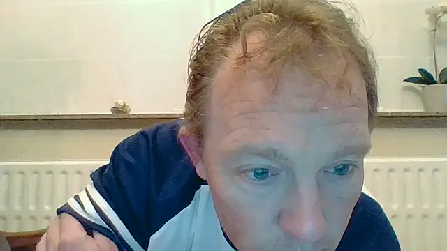 Snapshot of bertolini chatting on April 23, 2026, 8:43 pm bertolini online show from April 23, 2026, 8:43 pm