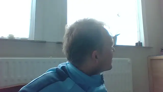 Snapshot of bertolini chatting on October 12, 2025, 1:23 pm bertolini online show from October 12, 2025, 1:23 pm