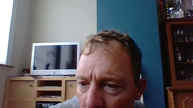 Snapshot of bertolini chatting on September 18, 2025, 12:52 pm bertolini online show from September 18, 2025, 12:52 pm