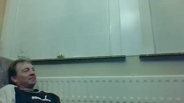 Snapshot of bertolini chatting on December 4, 2025, 9:36 pm bertolini online show from December 4, 2025, 9:36 pm