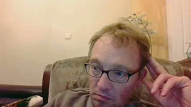 Snapshot of bertolini chatting on October 29, 2025, 8:08 pm bertolini online show from October 29, 2025, 8:08 pm