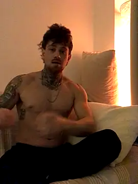 -ThomasJr- online show from November 29, 2025, 11:38 pm