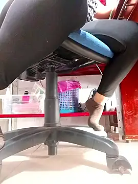 sophiahunt286 online show from March 25, 2026, 2:05 pm