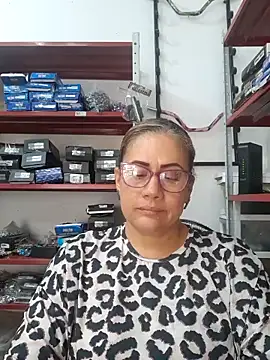 sophiahunt286 online show from March 3, 2025, 3:32 pm