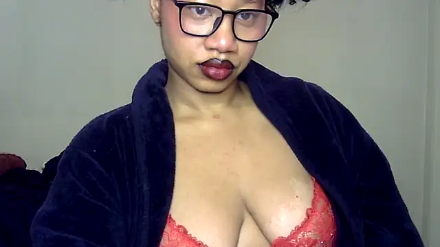 Snapshot of goddessdaisysky chatting on December 15, 2025, 6:14 pm goddessdaisysky online show from December 15, 2025, 6:14 pm