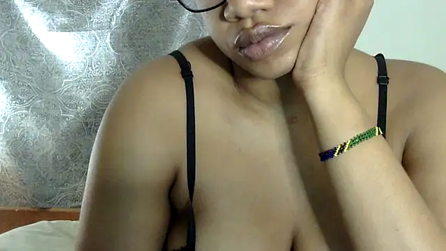 Snapshot of goddessdaisysky chatting on November 24, 2025, 5:07 am goddessdaisysky online show from November 24, 2025, 5:07 am