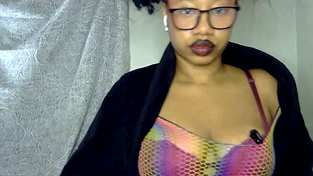 Snapshot of goddessdaisysky chatting on December 14, 2025, 6:08 am goddessdaisysky online show from December 14, 2025, 6:08 am