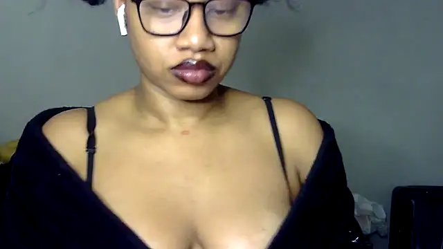 Snapshot of goddessdaisysky chatting on December 2, 2025, 8:10 pm goddessdaisysky online show from December 2, 2025, 8:10 pm