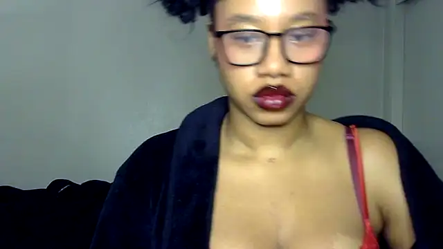 Snapshot of goddessdaisysky chatting on December 1, 2025, 5:47 pm goddessdaisysky online show from December 1, 2025, 5:47 pm