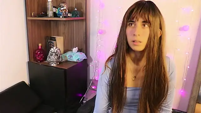  lucy white  online show from January 13, 2025, 2:39 am