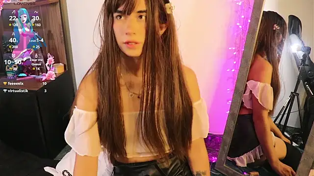  lucy white  online show from February 22, 2025, 3:56 am