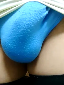 dmmsuzu95 online show from October 12, 2025, 5:20 am