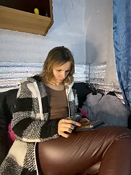 Anita-Smith online show from February 14, 2026, 10:04 am