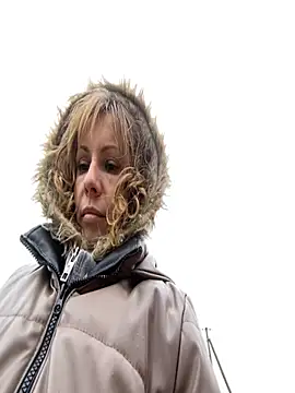 Snapshot of Anita-Smith chatting on November 19, 2025, 8:58 am Anita-Smith online show from November 19, 2025, 8:58 am