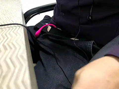 Snapshot of Rafaela_ruiva chatting on February 25, 2025, 6:23 pm Rafaela ruiva online show from February 25, 2025, 6:23 pm