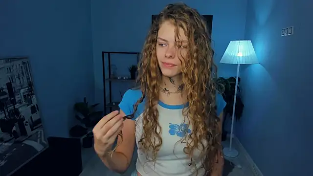 Snapshot of RayaNenlia chatting on October 28, 2025, 5:08 am RayaNenlia online show from October 28, 2025, 5:08 am