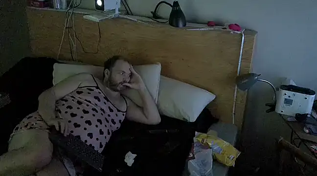 Snapshot of caressonnous chatting on March 8, 2025, 8:14 pm caressonnous online show from March 8, 2025, 8:14 pm