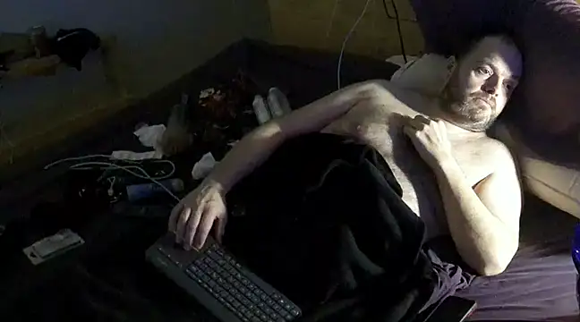 Snapshot of caressonnous chatting on March 3, 2025, 1:01 pm caressonnous online show from March 3, 2025, 1:01 pm