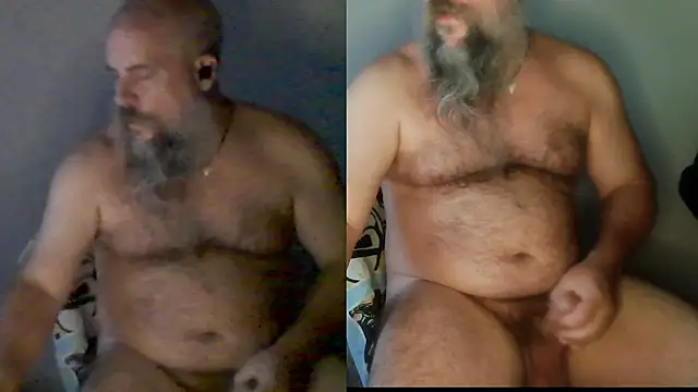 Snapshot of SexWorkerX chatting on October 6, 2025, 10:43 pm SexWorkerX online show from October 6, 2025, 10:43 pm