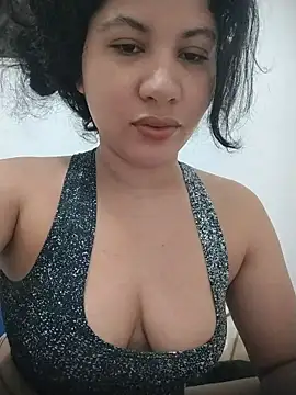 Snapshot of Yara0k chatting on July 20, 2026, 7:27 am Yara0k online show from July 20, 2026, 7:27 am