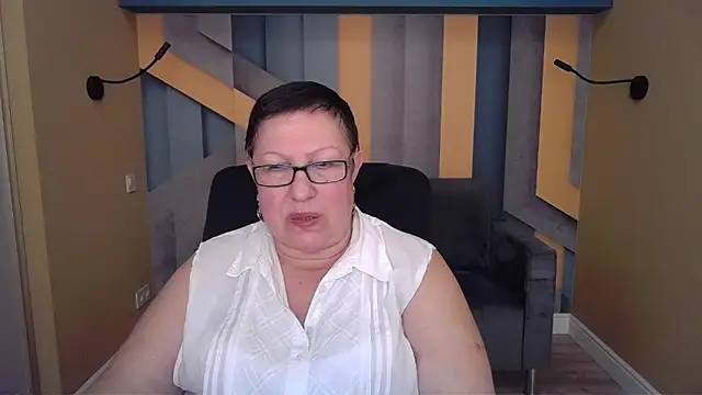 BarbaraTurners online show from December 3, 2025, 7:24 pm