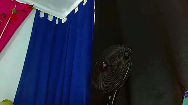 Snapshot of natashakissess chatting on December 5, 2025, 6:28 pm natashakissess online show from December 5, 2025, 6:28 pm