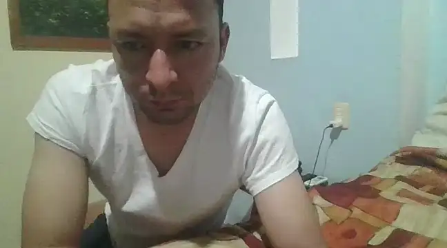 Snapshot of angeljz4 chatting on March 12, 2025, 5:24 am angeljz4 online show from March 12, 2025, 5:24 am