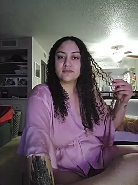 Snapshot of honeeyyy_pot chatting on October 31, 2025, 12:07 am honeeyyy pot online show from October 31, 2025, 12:07 am