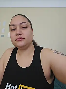 Snapshot of honeeyyy_pot chatting on April 14, 2026, 7:52 pm honeeyyy pot online show from April 14, 2026, 7:52 pm