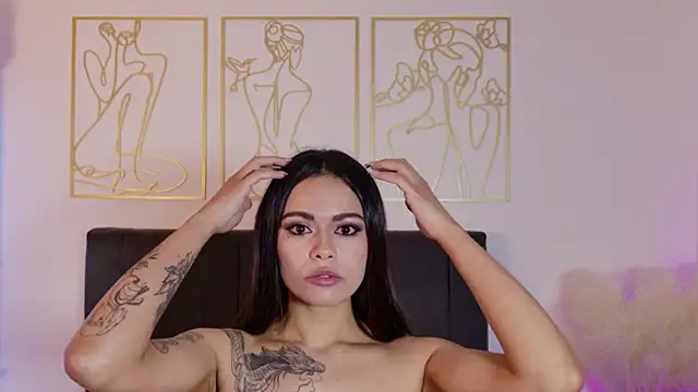 Snapshot of summer_holiday chatting on October 31, 2025, 3:25 am summer holiday online show from October 31, 2025, 3:25 am