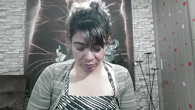 Snapshot of charlotedoll chatting on February 3, 2025, 3:31 am charlotedoll online show from February 3, 2025, 3:31 am