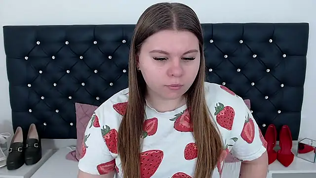 Snapshot of AbbyPleasure chatting on February 20, 2025, 9:44 am AbbyPleasure online show from February 20, 2025, 9:44 am