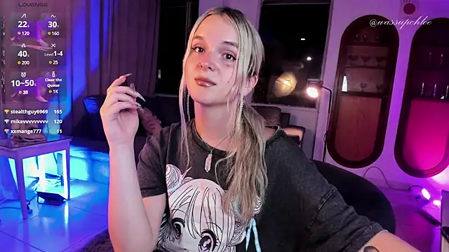 Snapshot of misschloe__ chatting on January 28, 2025, 2:32 am misschloe online show from January 28, 2025, 2:32 am