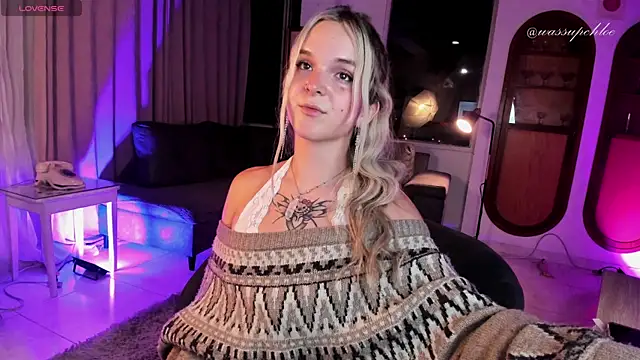 Snapshot of misschloe__ chatting on January 26, 2025, 3:38 am misschloe online show from January 26, 2025, 3:38 am