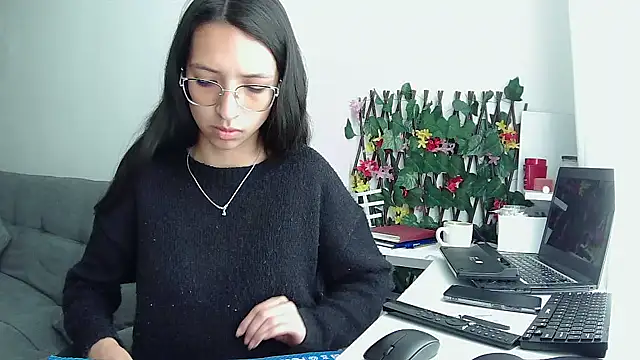 Snapshot of Katalleya_jyj chatting on February 9, 2026, 2:26 pm Katalleya jyj online show from February 9, 2026, 2:26 pm