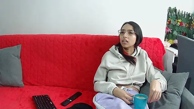 Katalleya jyj online show from March 11, 2026, 3:06 pm