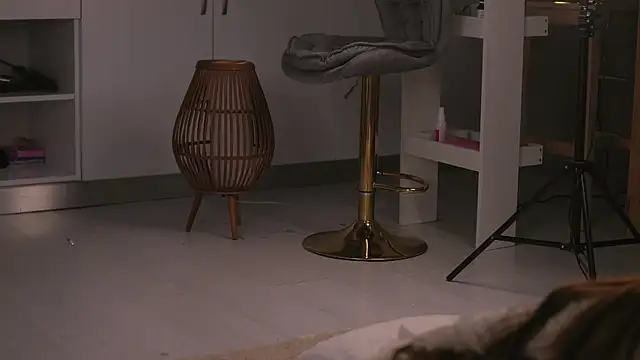 ButterflyLeah online show from December 18, 2025, 2:16 am