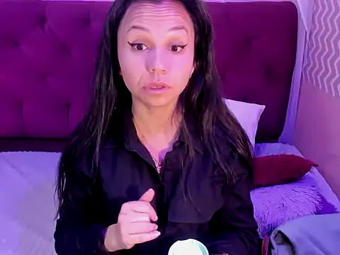 candysmitxxx online show from February 12, 2026, 11:04 pm