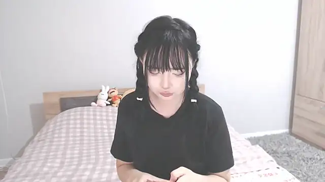 your angela online show from February 5, 2026, 10:11 am