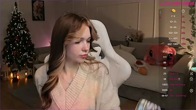 Snapshot of Frau_Lina chatting on December 20, 2025, 2:20 pm Frau Lina online show from December 20, 2025, 2:20 pm