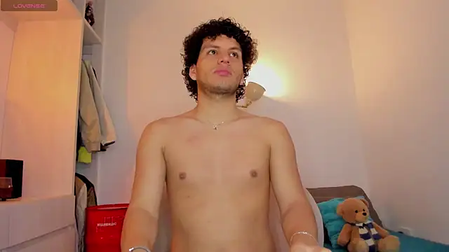 Curlblue online show from November 15, 2025, 5:55 am