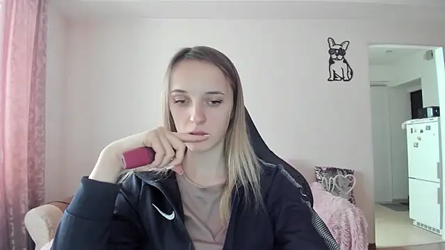 Snapshot of RouseReed chatting on February 7, 2026, 12:46 pm RouseReed online show from February 7, 2026, 12:46 pm