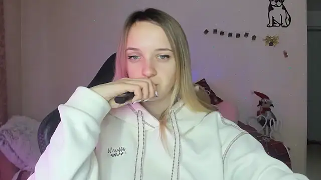 Snapshot of RouseReed chatting on January 11, 2026, 7:26 am RouseReed online show from January 11, 2026, 7:26 am