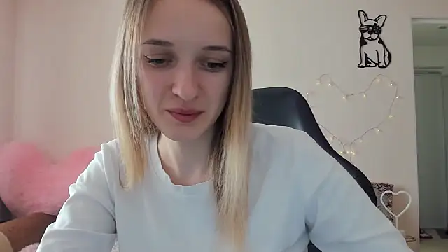 Snapshot of RouseReed chatting on February 21, 2026, 7:21 am RouseReed online show from February 21, 2026, 7:21 am