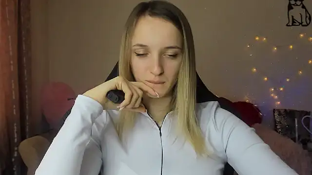 Snapshot of RouseReed chatting on March 2, 2026, 7:15 am RouseReed online show from March 2, 2026, 7:15 am