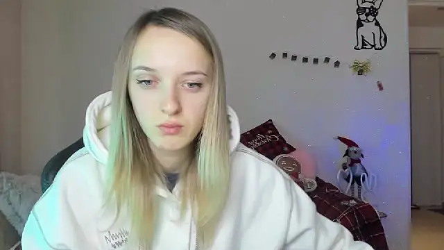 Snapshot of RouseReed chatting on January 18, 2026, 7:23 am RouseReed online show from January 18, 2026, 7:23 am