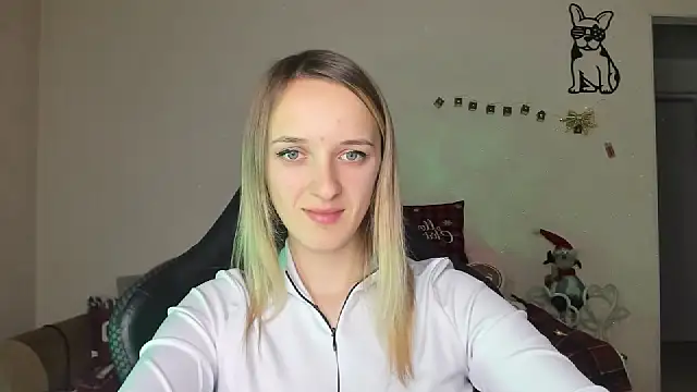 Snapshot of RouseReed chatting on December 17, 2025, 1:16 pm RouseReed online show from December 17, 2025, 1:16 pm