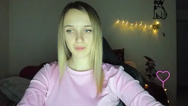 Snapshot of RouseReed chatting on December 20, 2025, 1:25 pm RouseReed online show from December 20, 2025, 1:25 pm