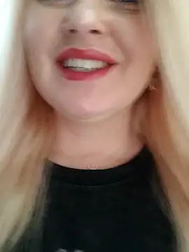 Snapshot of LadyLolyPop_ chatting on December 14, 2025, 1:12 am LadyLolyPop online show from December 14, 2025, 1:12 am